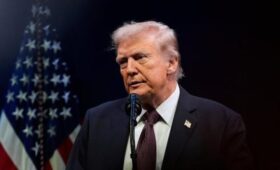 Трамп пообещал найти “всех и каждого”, кто причастен к убийству активиста Кирка