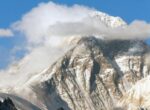 THT: альпинист Моррисон первым в истории спустился на лыжах по северному склону Эвереста