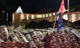 Rustavi 2: двоих оппозиционеров, подстрекавших митингующих, задержали в Тбилиси