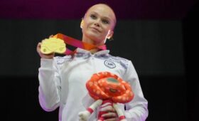 Россиянка Мельникова стала трехкратной чемпионкой мира по спортивной гимнастике