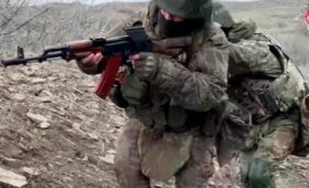 Медведев: контракт с ВС РФ заключили 336 тысяч человек с начала 2025 года