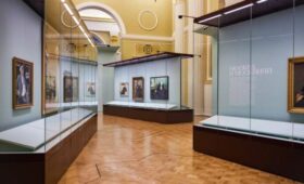 Глава Русского музея рассказала о подготовке картин к выставке на ВДНХ