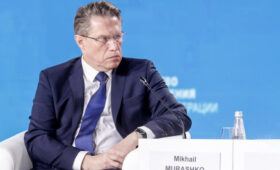 Глава Минздрава Мурашко предложил изменить взгляды на старение