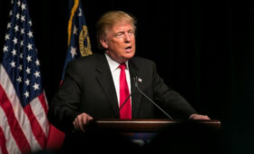 Трамп опроверг обсуждение территориальных уступок Украины с Зеленским