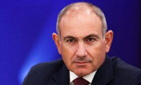 Пашинян заявил, что армянские компании не могут использовать коньяк