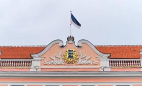 ТАСС: Эстония продлила запрет на полеты вдоль границ с Россией и Латвией