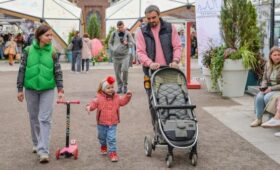 «Известия»: семьи с доходом до 1,5 прожиточного минимума смогут получать пособие