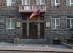 Армянские силовики попытались задержать мэра Гюмри Вардана Гукасяна
