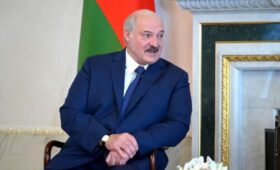 Лукашенко пошутил об очередях на заправках Белоруссии из-за кофе