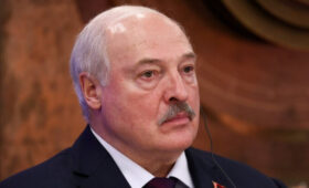 Лукашенко заявил, что «вонючая Европа» будет платить за чистый воздух