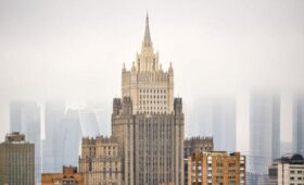 МИД предупредил россиян о рисках задержания в США по обвинению в «похищении» детей