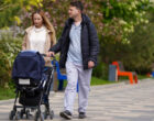 Около 7,3 млн работающих родителей получат семейную выплату в 2026 году