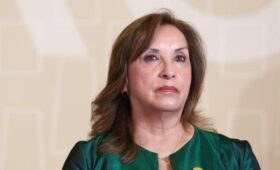 Конгресс Перу принял к рассмотрению импичмент президенту Болуарте
