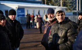 Медведев заявил о напряжении в обществе РФ из-за ситуации с нелегальными мигрантами