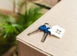 Экономист Сафонов указал на недостатки передачи нераспроданных квартир в соцаренду