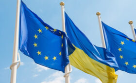 Bloomberg: ЕС может создать схему кредитования Киева активами РФ в 2026 году
