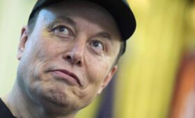 Илон Маск стал первым человеком с состоянием в 500 млрд долларов