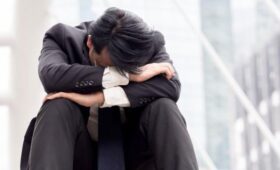 OpenAI: более миллиона человек каждую неделю выражают мысли в ChatGPT о суициде