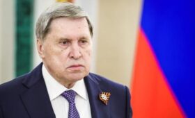 Ушаков рассказал о работе России и США по урегулированию конфликта на Украине