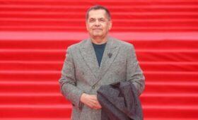 Певец Расторгуев назвал «глупостью» роды под песню группы «Любэ»