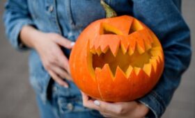 Юрист Зернов: штраф грозит за ассоциирующиеся с сатанизмом атрибуты к Хеллоуину