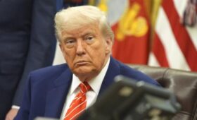 Трамп подтвердил телефонный разговор с Путиным