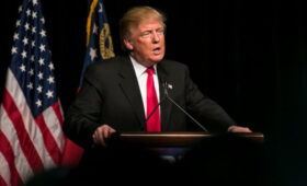 Трамп заявил, что встреча с Си Цзиньпином «больше не имеет смысла»