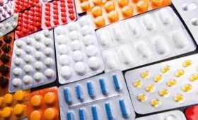 В России предложили компенсировать стоимость лекарств пенсионерам с низким доходом