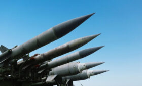 WSJ: возобновление испытаний ядерного оружия США станет подарком для РФ и Китая