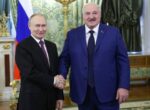 Пресс-секретарь Лукашенко заявила, что он лично передаст подарок Путину на день рождения