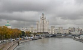 Ненастная и теплая погода ожидается на неделе в столице
