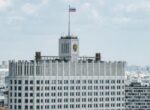 Кабмин РФ сократил квоту на временное проживание для иностранцев