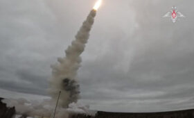 Пресс-секретарь Лукашенко Эйсмонт: «Орешник» поставят на боевое дежурство в декабре