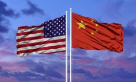 США введут дополнительную пошлину в 100% на товары из КНР
