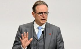 Премьер Бельгии потребовал гарантий защиты при изъятии активов России