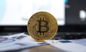 Стоимость биткоина превысила 124,48 тыс долларов