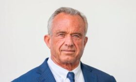Глава Минздрава США связал аутизм с процедурой обрезания