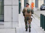 Глава МО Бельгии допустил развертывание войск на улицах Брюсселя