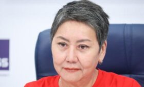 Елена Булукова назначена гендиректором МХАТ имени Горького