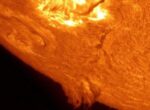 Облако солнечной плазмы приблизилось к Земле