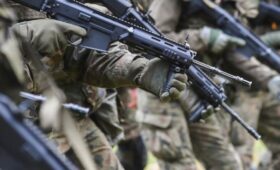 Депутат Молдавии Таубер: в стране могут появиться иностранные военные базы