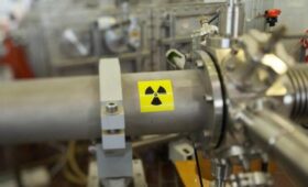 FT: США предложили компаниям доступ к оружейному плутонию из боеголовок