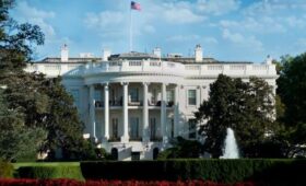 CNN: в Белом доме удивились санкциям Трампа против России