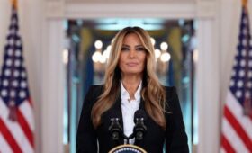 Первая леди США Мелания Трамп получила награду «Патриот года»