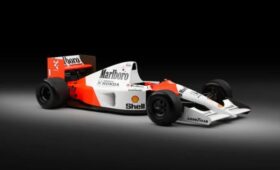 Легендарный McLaren выставили на торги в Дубае