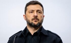 Мирошник: Зеленский «рубит хвосты» требованием об отставках министров