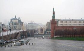 Желтый уровень опасности из-за тумана объявлен в Москве до утра 1 декабря