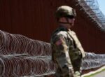 Трамп назвал главным приоритетом США контроль над мигрантами