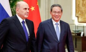 Мишустин пригласил премьера Госсовета КНР Ли Цяна в Москву для участия в заседании ШОС