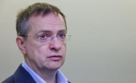 Мединский отреагировал на отмену Украиной имен российских императоров